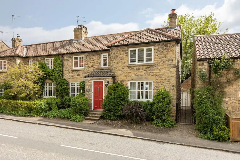 Robins Cottage - Beautiful North Yorkshire Stone Cottage - Image 1