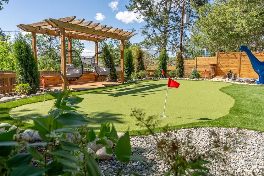 Theater, Hot Tub, Mini Golf, Luxury Fun House - Image 1