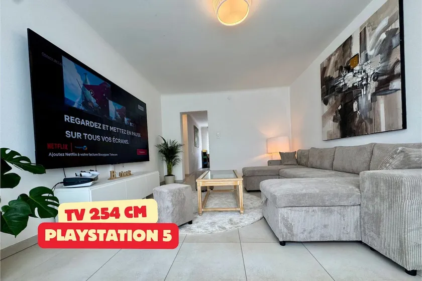 Ciné Lounge & Play *TV 252cm* Playstation 5* - Image 1