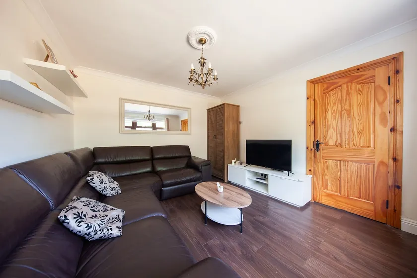 Spacious and convenient 3 bed property in Swords - Image 1