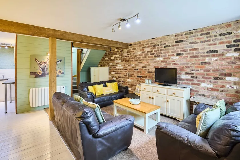 Host & Stay - West Barn - Image 1