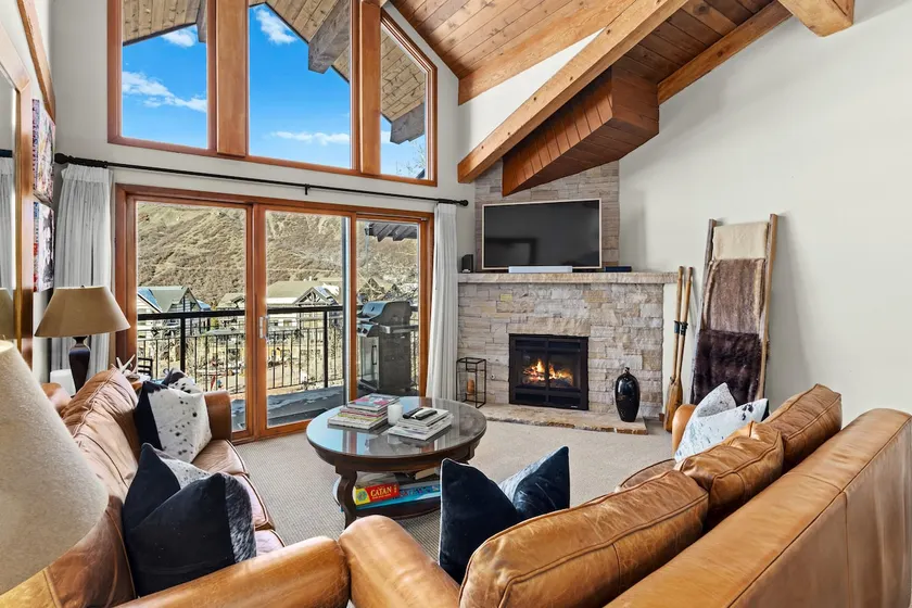 Snowmass Village 2 Bedroom Premier Condo At Crestwood - Image 1