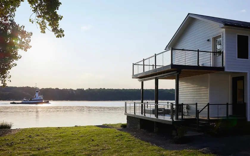Sunrise-on-Hudson: 5min to HITS, riverfront hottub - Image 1