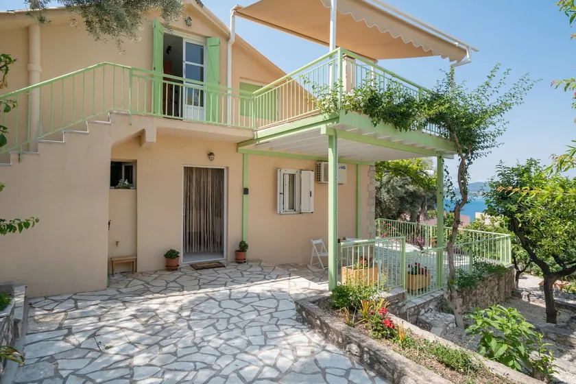 Nikiana hideaway - Image 1