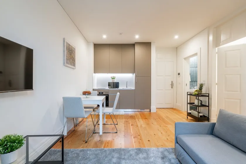 Stylish & Cozy Flat by Host Wise - Image 1