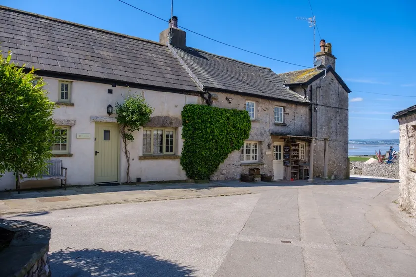 Ivy Cottage - Image 1