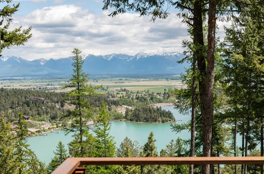 Somer Bay Home on 5-acres with expansive view - Image 1