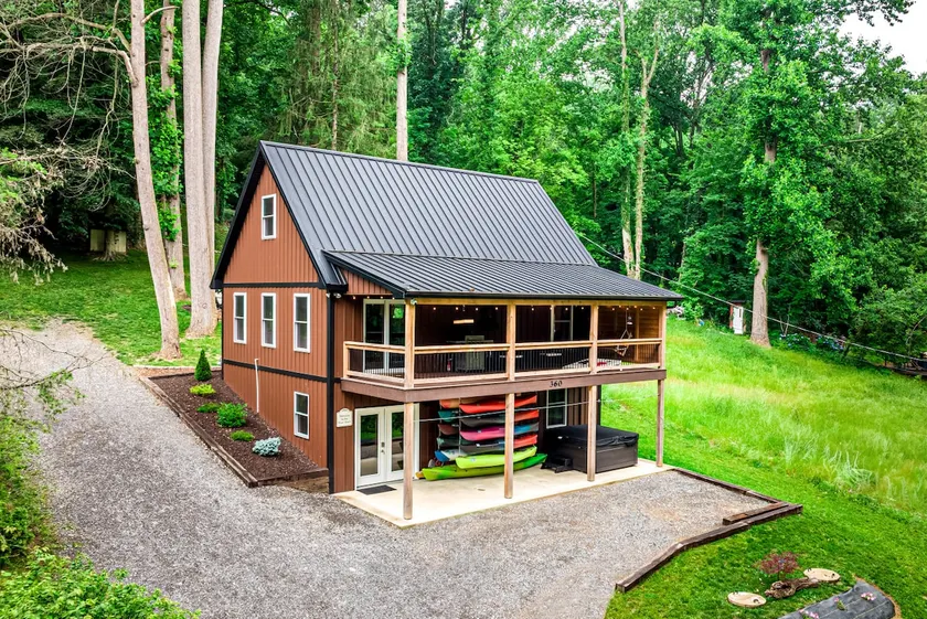 The River Shack*hottub*kayaks*fishing*quiet*family - Image 1