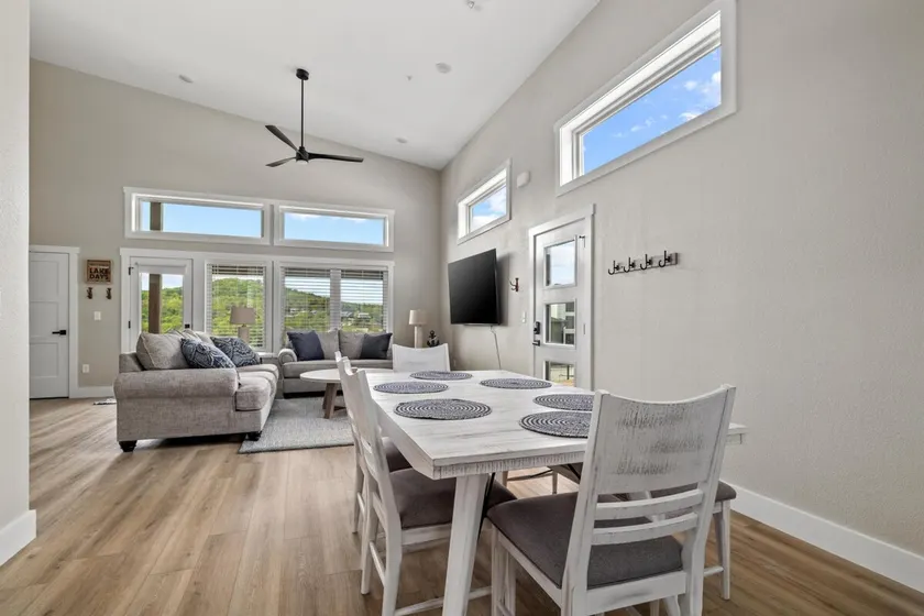 Lakefront Retreat- Swim Dock, Big Patio, Kid Zone - Image 1