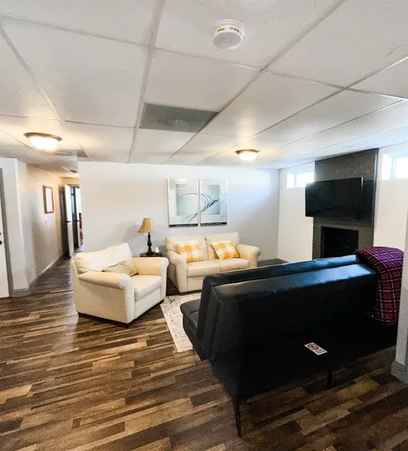 Entire Festus Home | Free Parking + Fast Wi-Fi - Image 1