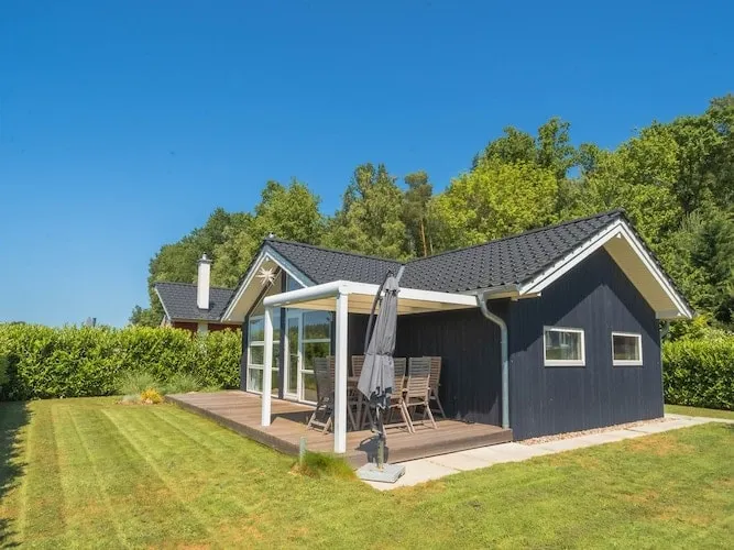 Holiday home Nordlys with sauna on Lake Dümmer - Image 1