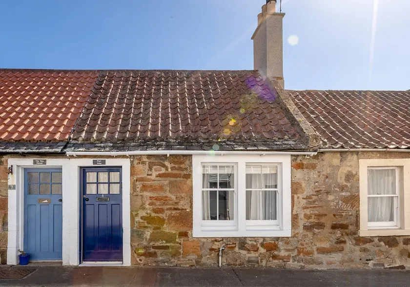 Doug's Cottage - Image 1