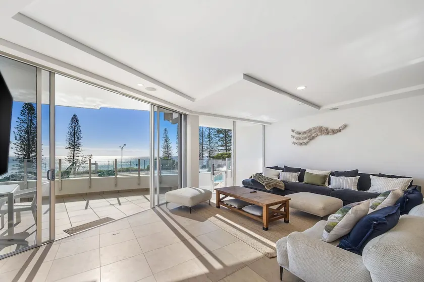 Oceans Apt 203- 5-Star Luxury Beachfront Escape - Image 1