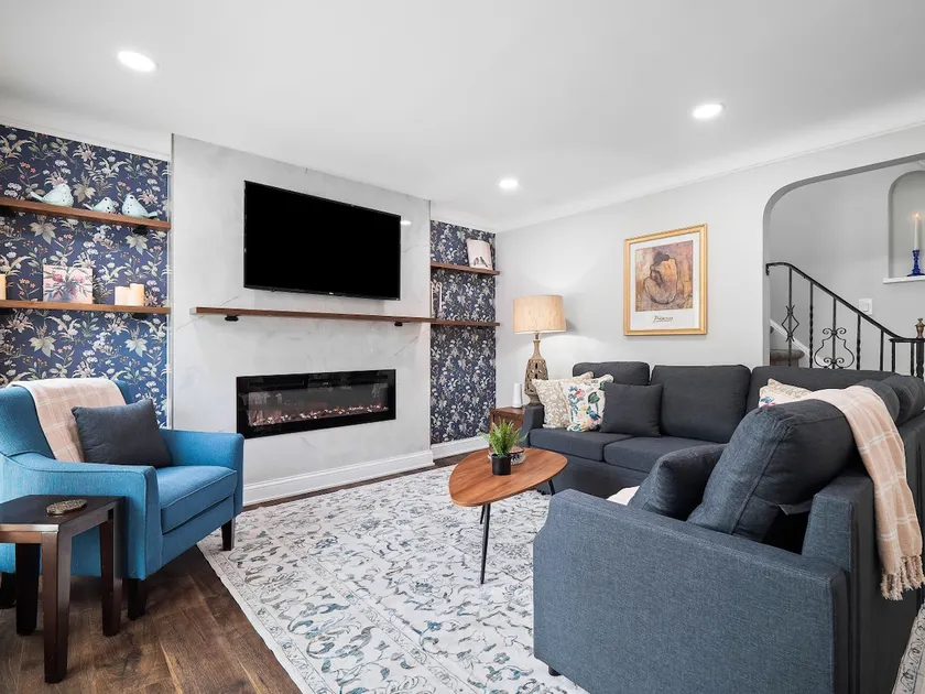 Game Room - Bar - Sleeps 9 - Near Cleveland - Image 1