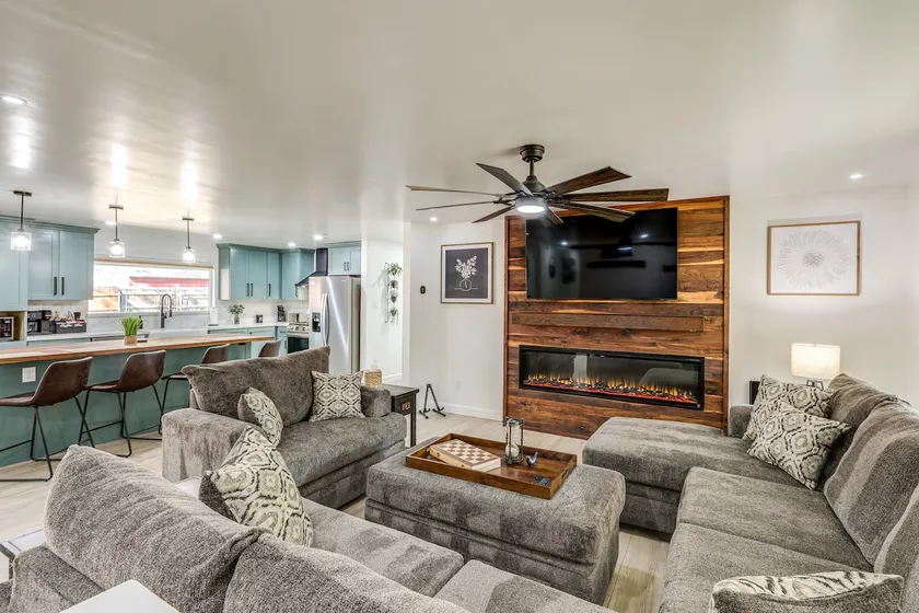 Walk to Dtwn Flagstaff: Home w/ Great Outdoor Area - Image 1