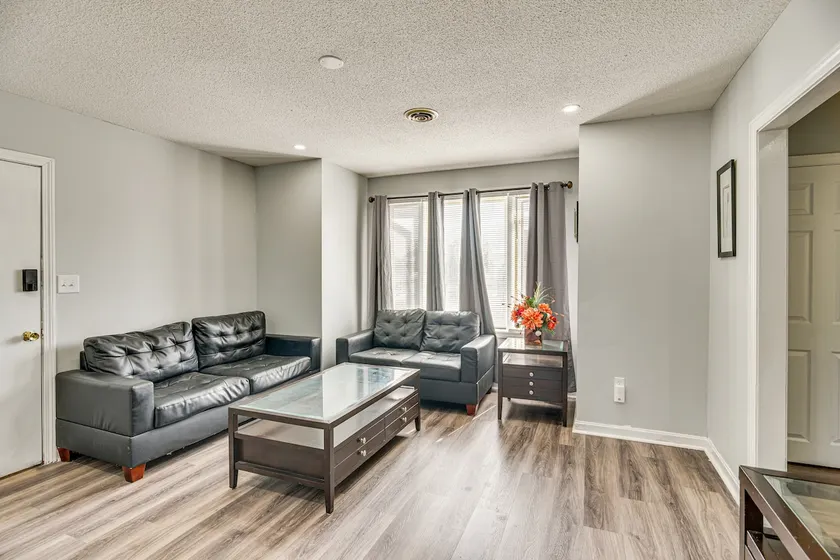2 Mi to Waterfront: Walkable Fall River Apartment! - Image 1