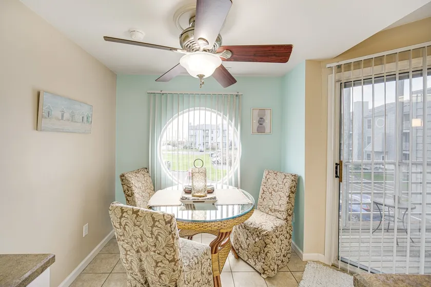 1 Mi to Ferry: Port Clinton Condo w/ Beach View! - Image 1