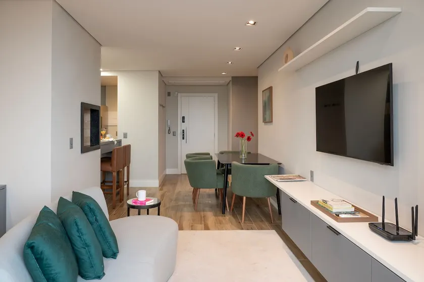 2-BD apart, luxurious building with full leisure - Image 1