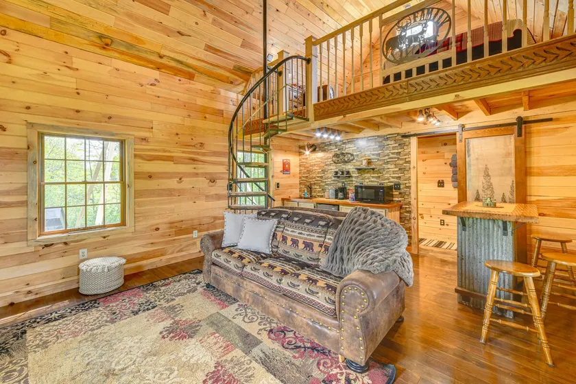Escape to Nature: Secluded Mcdonough Cabin! - Image 1
