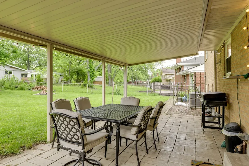 10 Mi to Dtwn Cincinnati: Home w/ Patio & Yard! - Image 1