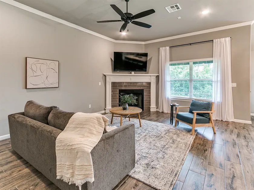 The 47th Street Retreat - Image 1