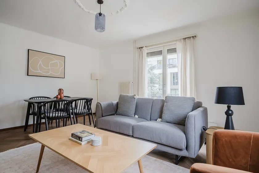 Maple Suite · Bright 3-Room Apartment in Wipkingen - Image 1
