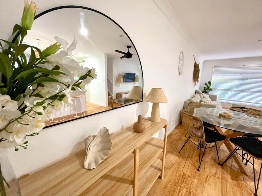 Coolangatta Surf & Stay - Townhouse - Pet Friendly - Image 1