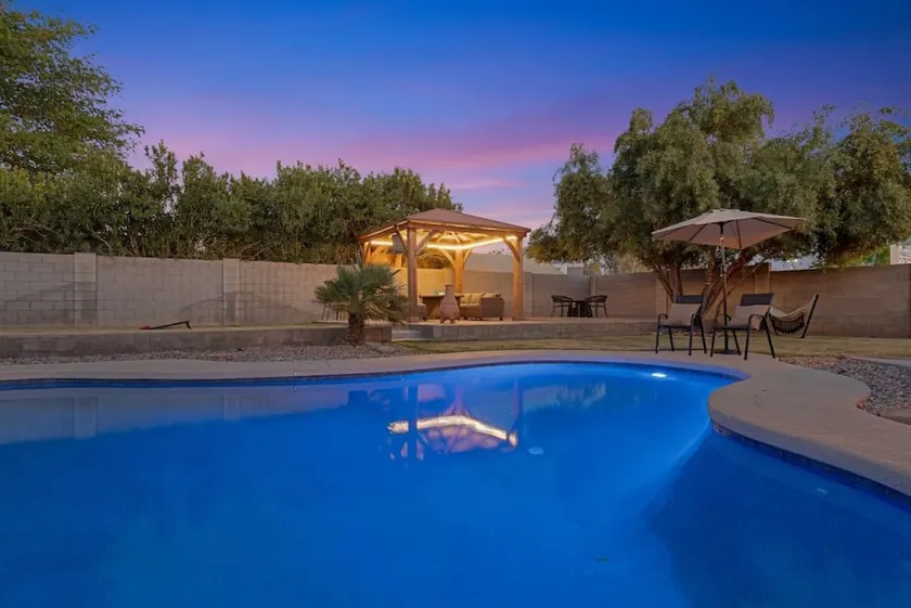 Vibrant Mesa Abode with Pool - Image 1