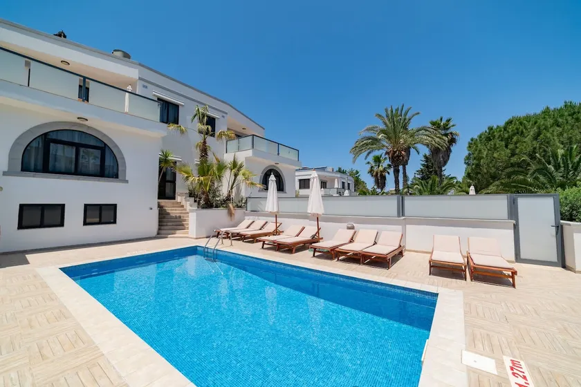 Villa Gardenia 5 bedroom villa with private pool - Image 1