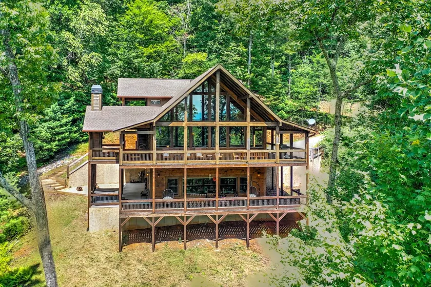 Little Creek Cabin - Soothing Soaks & Game Nights - Image 1