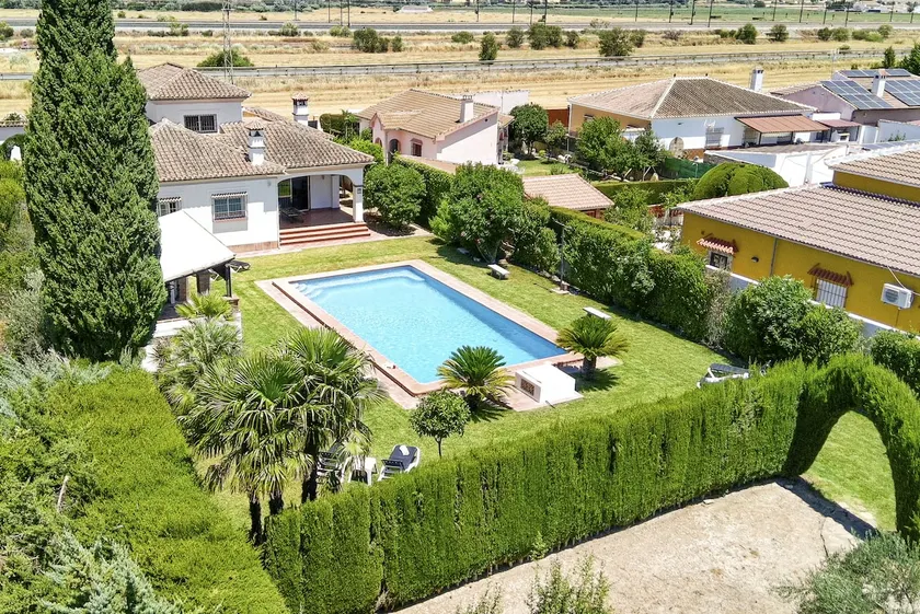 Villa B & G Pool Relax Gardens - Image 1