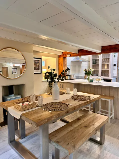 Porth Cottage - Image 1