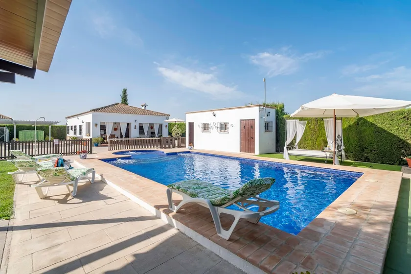 Country House 'Buhaira' with Private Pool, Wi-Fi and Air Conditioning - Image 1