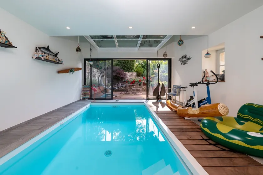 Holiday Home 'Ty Al Louarn - Pool - Spa' with Private Terrace, Shared Garden & Wi-Fi - Image 1