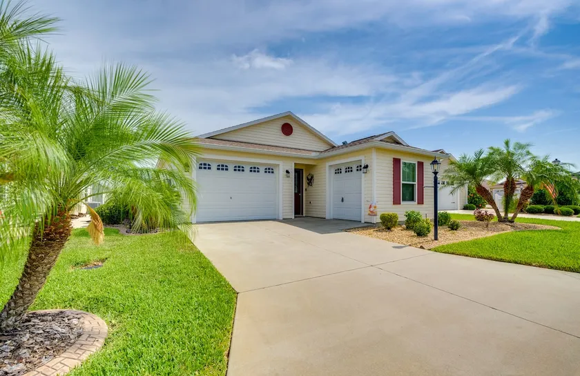 Pet-Friendly Home w/ Patio in The Villages - Image 1