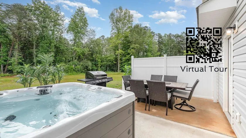 Hot Tub King Suite 8 min to Downtown Denver - Image 1