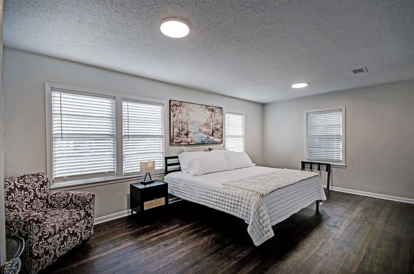 Peaceful Clinton Retreat in Olde Towne - Image 1