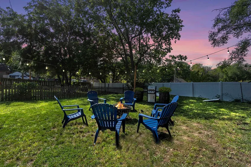 Family Favorite_Sleeps 8_Ready_Walkable - Image 1