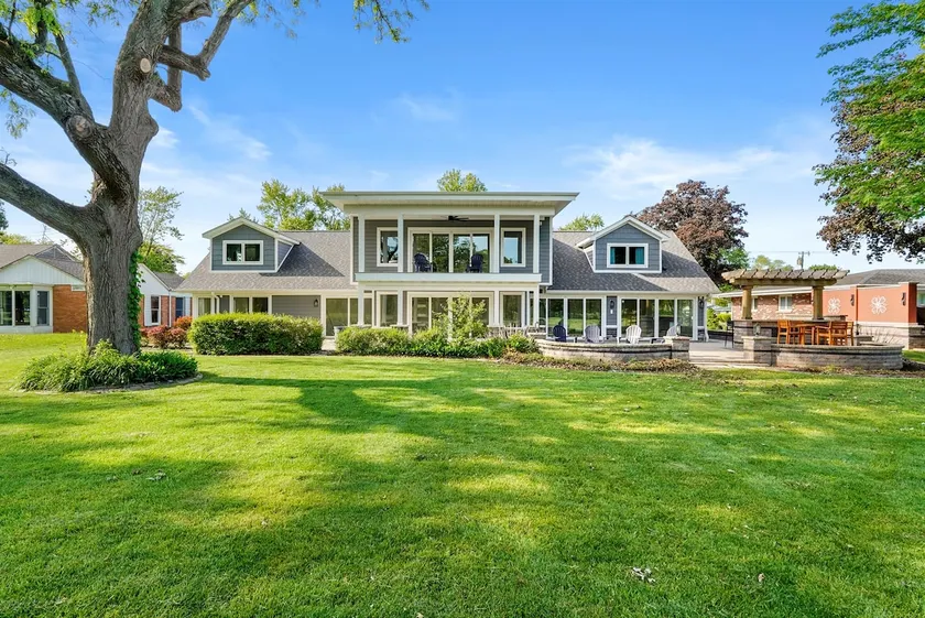 Spacious Golf Course Home - 1919 Cabin - Image 1