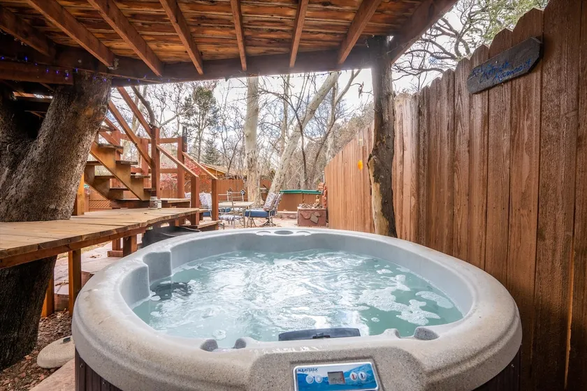 Creekside Retreat | Oak Creek Hot Tub Escape - Image 1