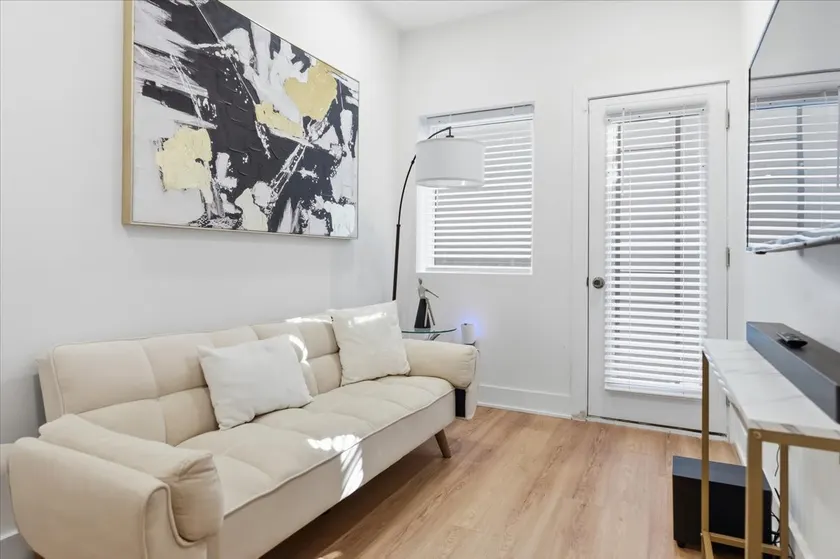 The Modern & Quiet DC Basement Apartment - Image 1