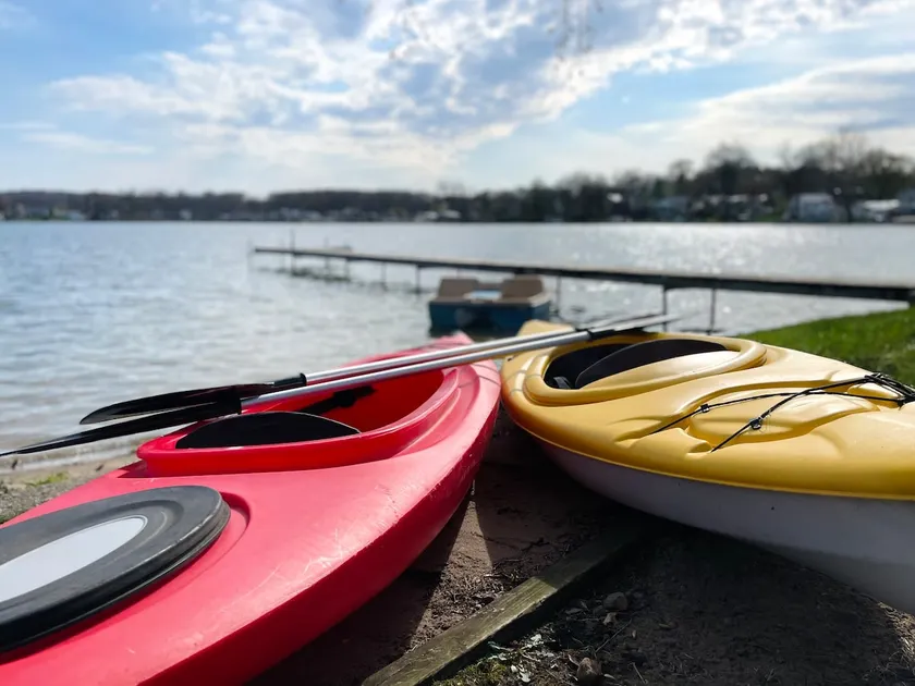 Lake House Shallow Sandy Kayaks Family Fun - Image 1