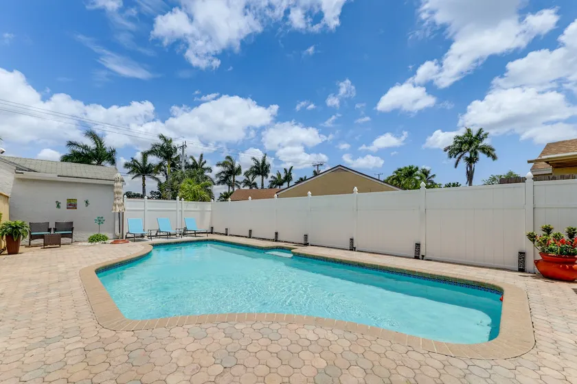 Screened Patio + Pool: Work Remote in Boca Raton! - Image 1