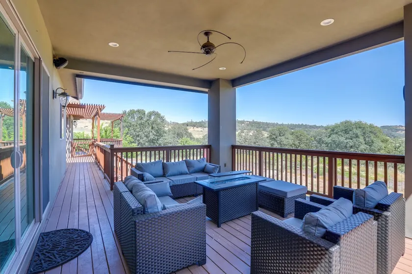 On-site Vineyard: Gem on 10 Acres in Pilot Hill! - Image 1