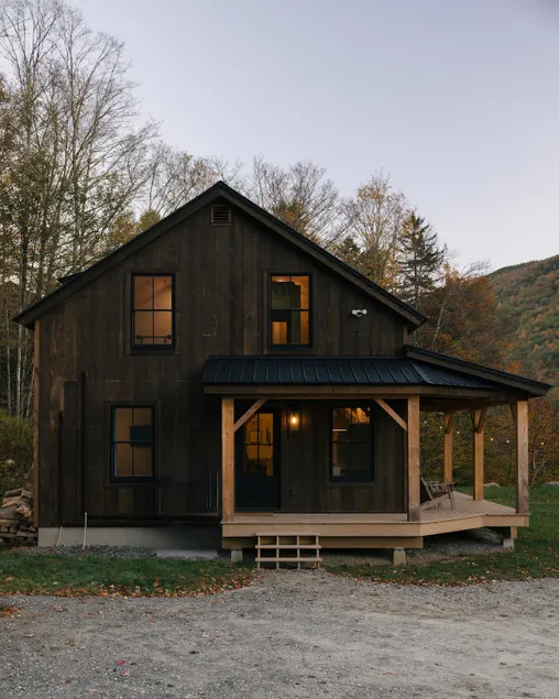 Killington Chalet: Hot Tub, Fireplace, spacious 4b - Image 1