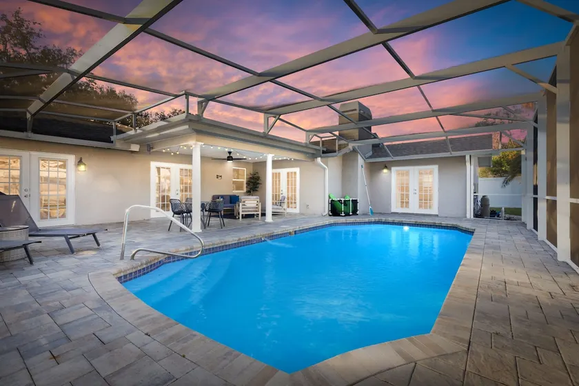9 mins to Beach | Private Pool | BBQ Grill - Image 1