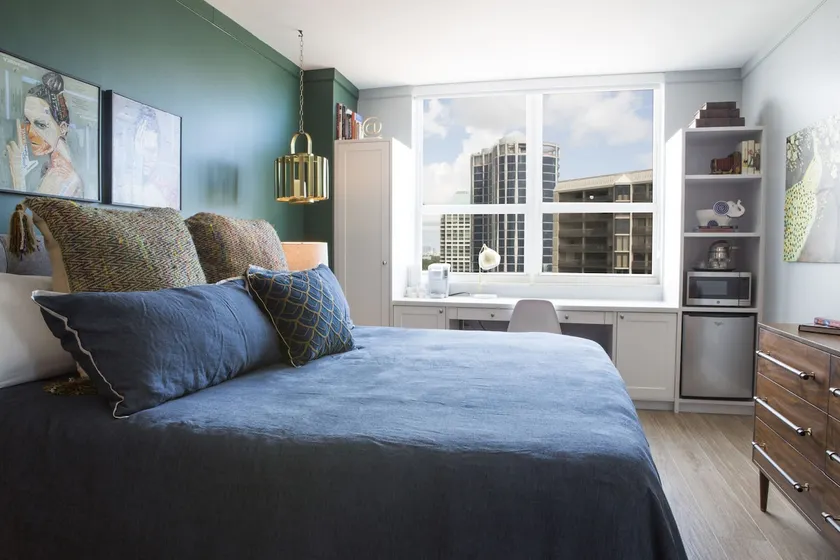 Adorable 12th Floor Standard Unit-Parking Included - Image 1