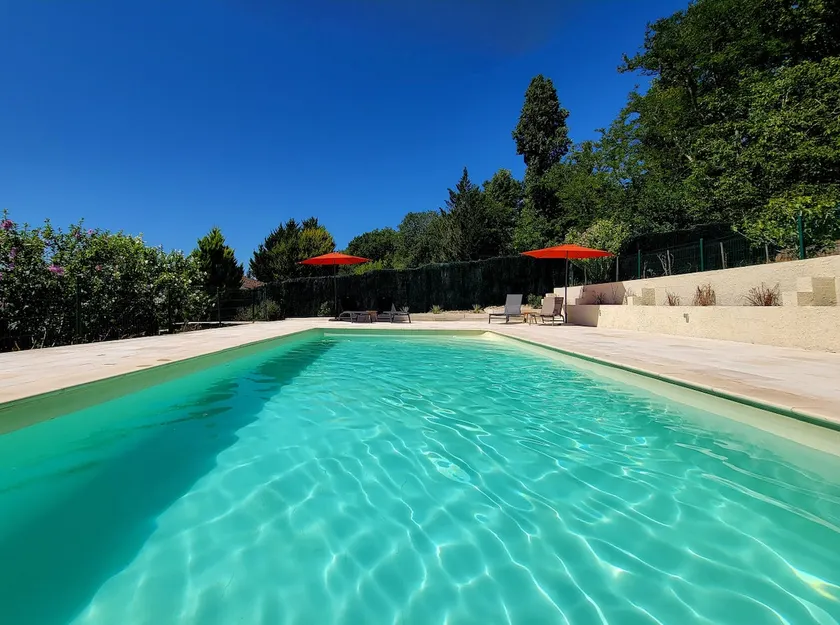 Charming cottage: pool, air-con, views & fast WiFi - Image 1