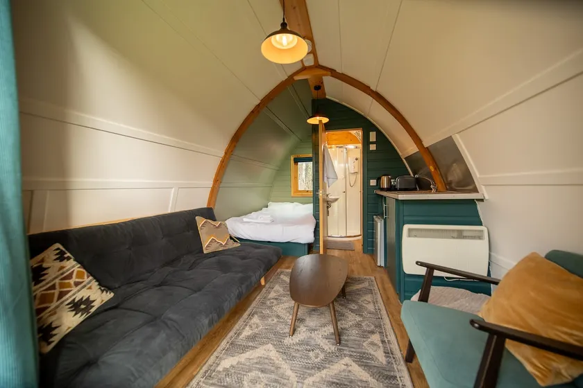 Luxury Cabin in Rural Hampshire without Pergola - Image 1