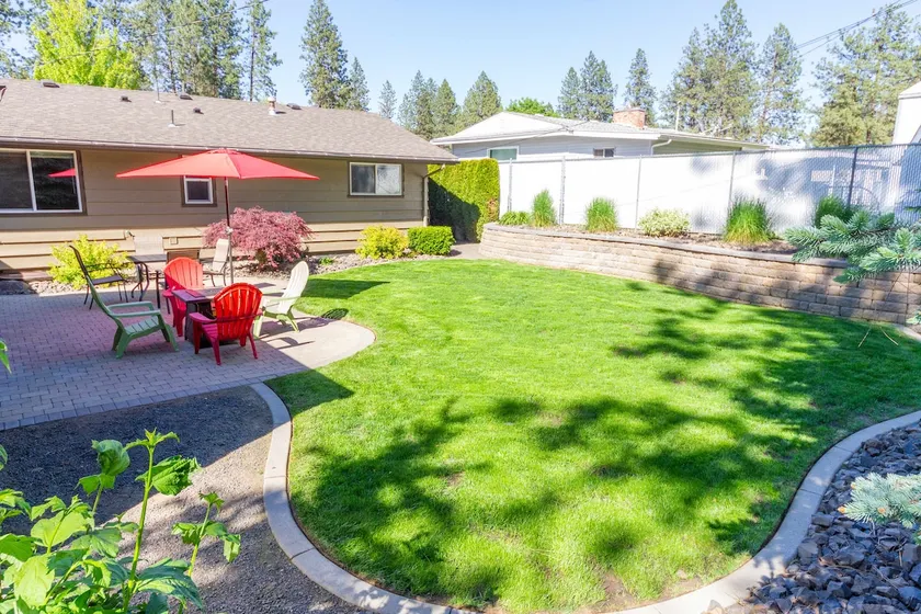Spacious 3BR Family Retreat w Fire Pit & BBQ! - Image 1